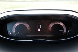 
										Peugeot 5008 full									