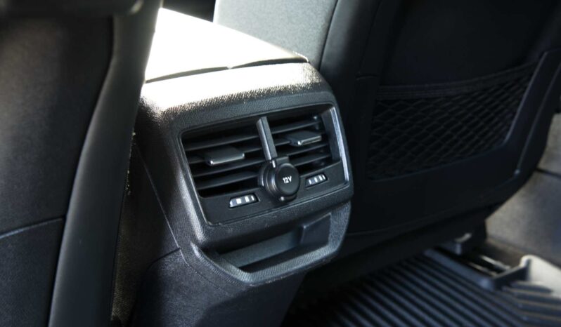 
								Peugeot 5008 full									