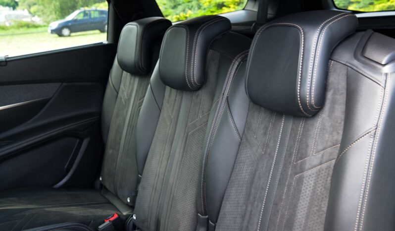 
								Peugeot 5008 full									