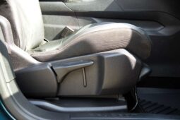 
										Peugeot 5008 full									