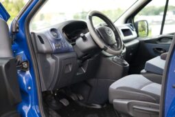 
										Opel Vivaro full									