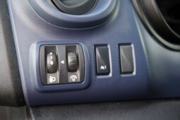 
										Opel Vivaro full									