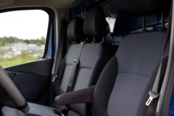 
										Opel Vivaro full									