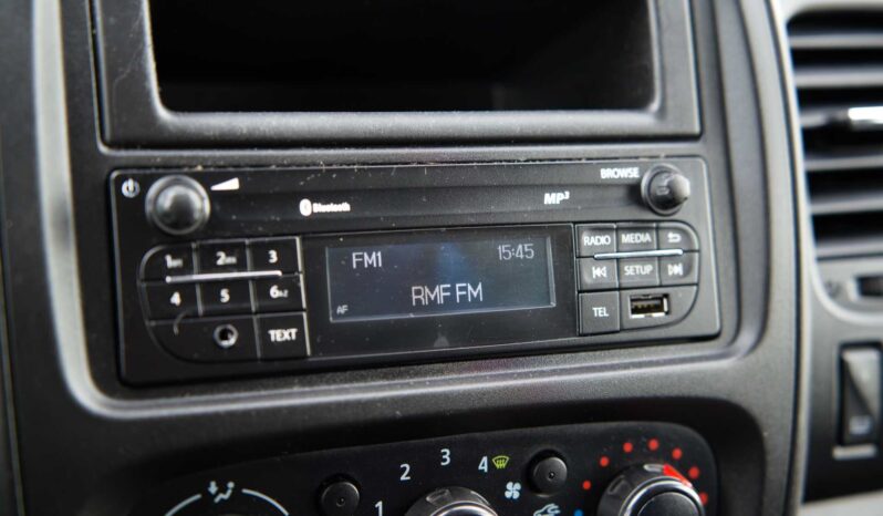 
								Opel Vivaro full									